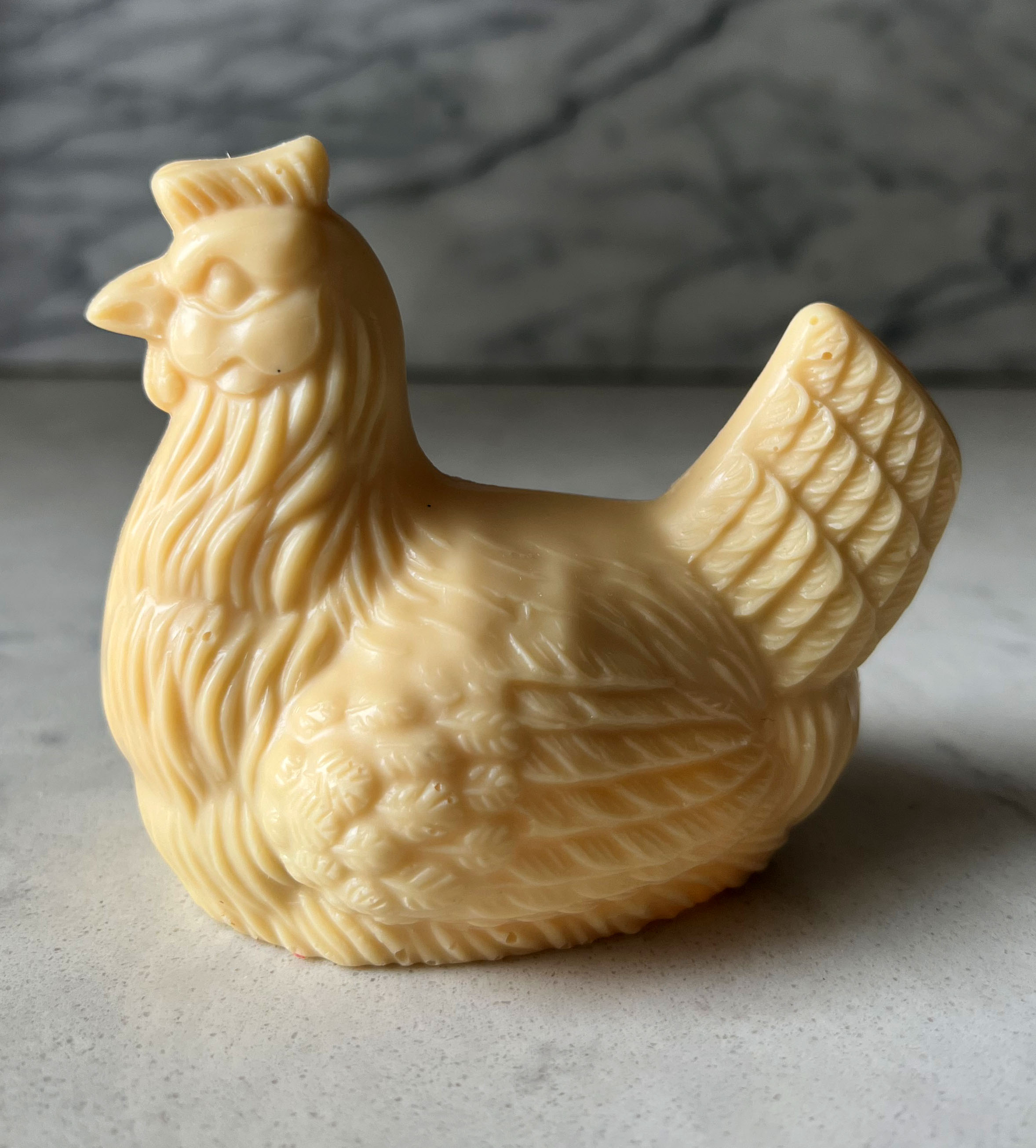 Choupette Hen - White